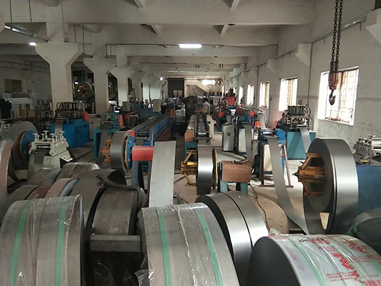 学生公寓床生产厂家教你看厂验厂